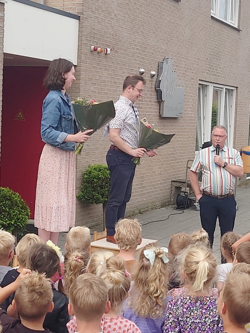 Afscheid meester Kerst en juf Poortvliet